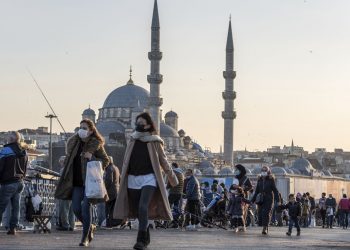 Türkiye'de Koronavirüs | 3 kişi daha hayatını kaybetti, 922 yeni vaka tespit edildi
