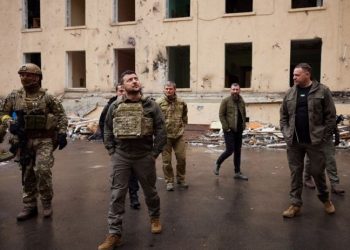 Ukrayna Devlet Başkanı Zelenskiy Harkov'u ziyaret etti