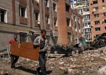 Ukrayna: Mariupol'de bir bodrum katında 200 ceset bulundu