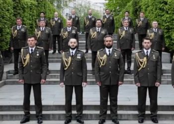 Ukrayna Ordusu ‘salavatlarla’ ülkedeki müslümanların bayramını kutladı