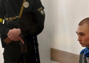 Ukrayna: Savaş suçu işlemekten yargılanan ilk Rus askeri 'af' diledi