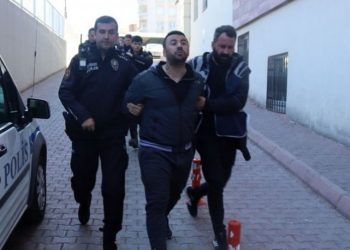 Uyuşturucudan gözaltına alınan şahıs: Artık kimseyi dövemiyoruz, hemen narkotiğe şikayet ediyorlar
