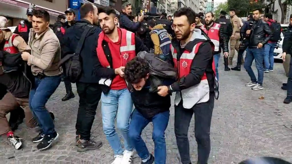 Valilik: Taksim’e yürümek isteyen 164 kişi gözaltına alındı