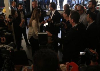 Vanlı yurttaştan CHP’li başkanlara ‘milli irade’ sorusu: ‘Peki bizim belediye başkanlarımız nerede?’