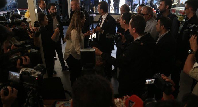 Vanlı yurttaştan CHP’li başkanlara ‘milli irade’ sorusu: ‘Peki bizim belediye başkanlarımız nerede?’