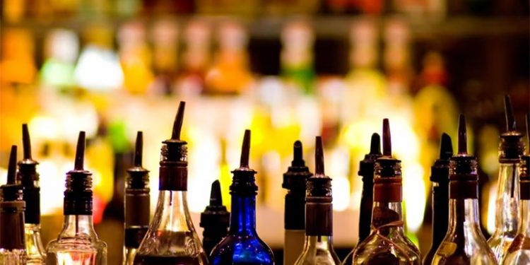 Vergi içiriyorlar: Alkol ve sigara zammı nasıl yansıyacak?