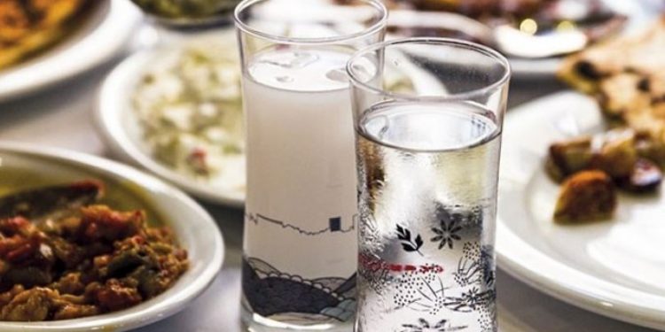 Vergi uzmanı hesapladı: 279 liraya çıkan 70’lik rakının 194 lirası vergi, temmuzda bir de ÖTV artışı olacak