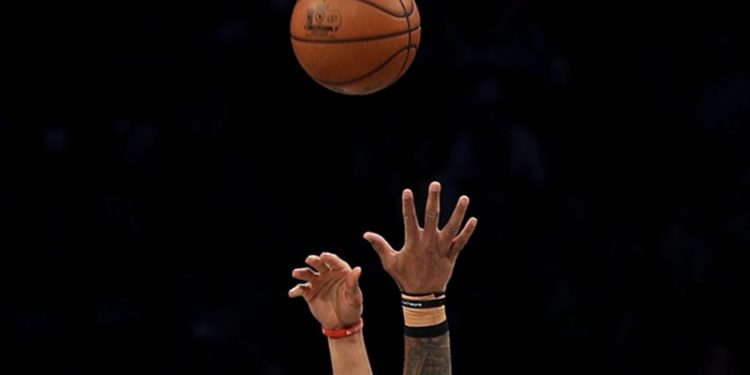 Warriors NBA finaline bir maç uzaklıkta