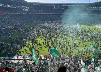 Werder Bremen bir yılın ardından Bundesliga'ya döndü