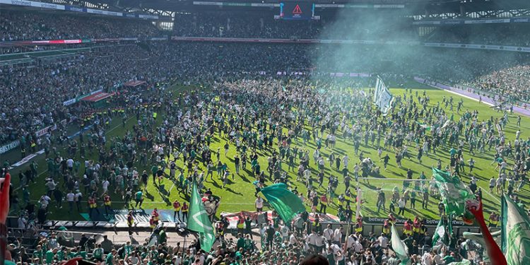 Werder Bremen bir yılın ardından Bundesliga'ya döndü