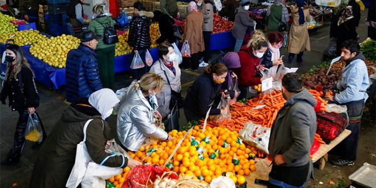'Yanlış politikalarla enflasyon krize döndü, yüzde 70-80'lerden aşağı inmez'