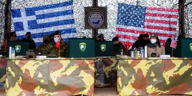 Yunanistan Dışişleri Bakanı Dendias: Dedeağaç’ta Amerikan varlığından memnunuz