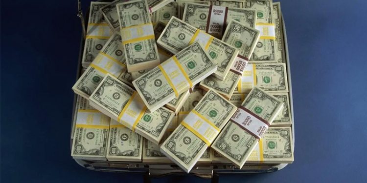 Yurttaş enflasyonun altında ezildi, bankalar bir yılda kazandığını üç ayda kasasına koydu