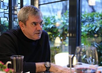 Yılmaz Özdil: Asrın liderimiz evi olmayanlara seslenmiyor, rantı yükselen ev sahiplerine sesleniyor