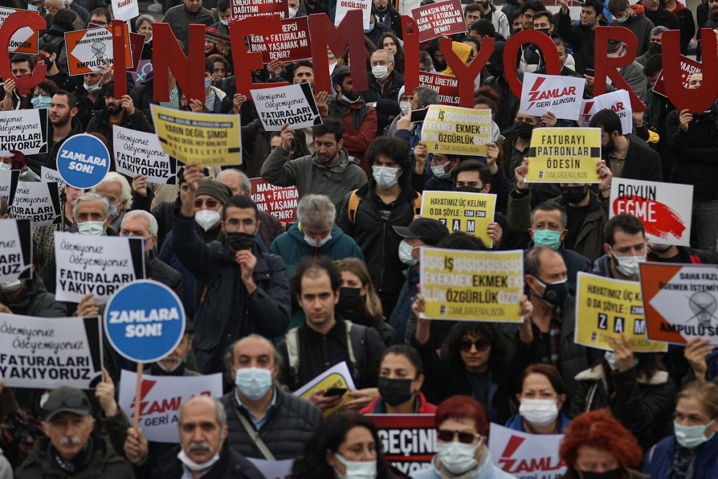 Zam isyanları: Cumhurbaşkanımız bizi ekmeğe muhtaç etti, artık yeter