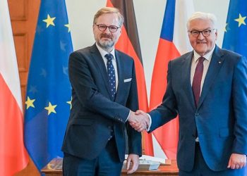 Çekya Başbakanı Fiala, Rus petrolüne uygulanacak ambargoya karşı garanti istiyor