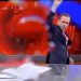 Çiftçi haberine sinirlenen Selçuk Tepeli bardağı fırlatıp yayını terk etti