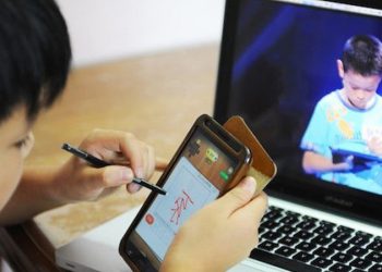 Çin'de 18 yaşından küçüklerin sosyal medyada canlı yayın açması yasaklandı