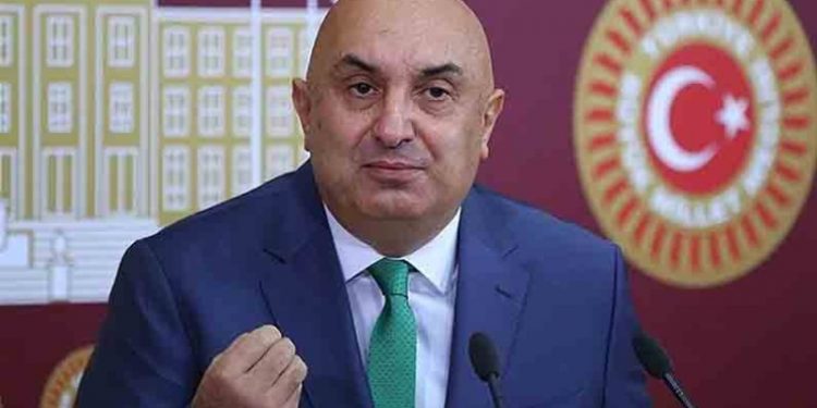 Özkoç'tan Erdoğan'a yanıt: 15 Temmuz’da milleti sokağa döküp, saklanırken, CHP'liler TBMM'ye yola çıkmıştı