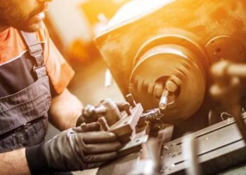 Ücretli çalışan sayısı yıllık yüzde 6,5 arttı