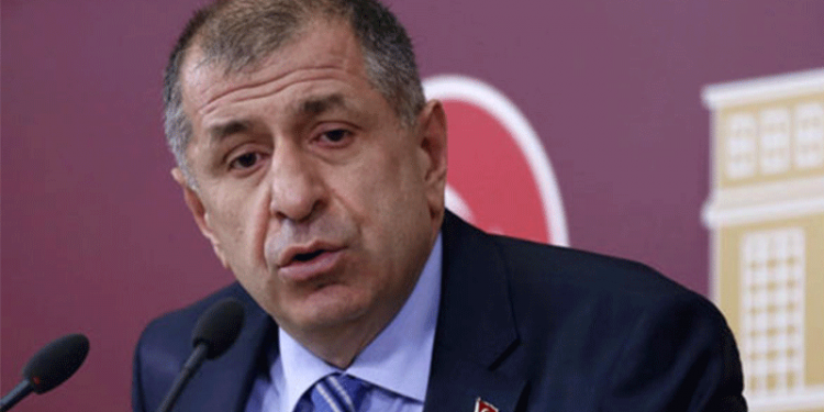 Ümit Özdağ'dan Soyluya: Duydum ki İstanbul'dan bile çevik kuvvet getirip barikat kurmuşsun, rezil korkak