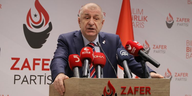 Ümit Özdağ’dan Soylu’ya: 15 Temmuz’da yarım kalan neydi?