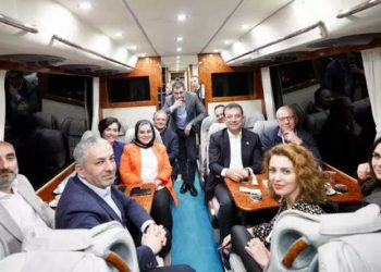 İBB Sözcüsü Murat Ongun, o fotoğrafı böyle savunmuş: Yorumları önemsemiyoruz