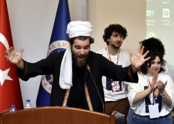 İmam kılığında yapılan İnek Duası’yla ilgili rektörlük inceleme başlattı