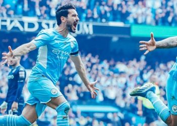 İngiltere Premier Lig'de ipi Manchester City göğüsledi