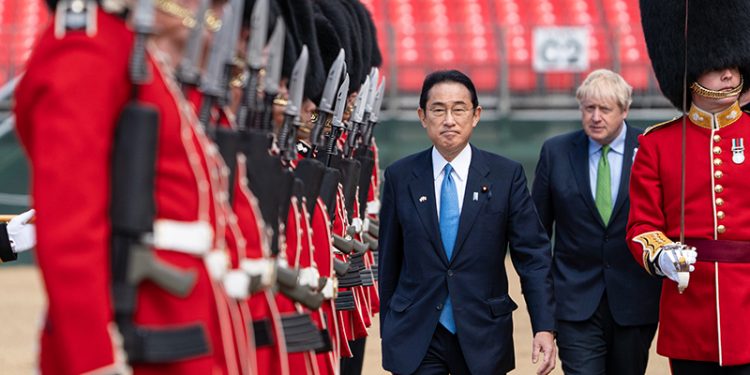 İngiltere ve Japonya, askeri ortaklık ve savunma anlaşması imzaladı