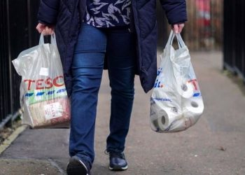 İngiltere'de 2 milyondan fazla yetişkin geçen ayın bir gününü yemek yemeden geçirdi