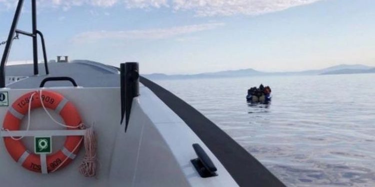 İspanyol STK yardım gemisi Akdeniz'de 100'den fazla göçmeni kurtardı