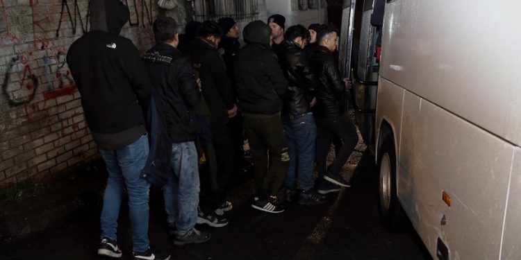 İstanbul'da 97 düzensiz göçmen yakalandı