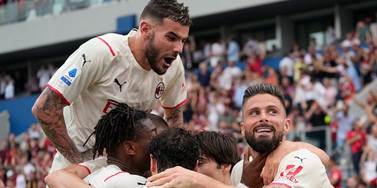 İtalya'da şampiyon Milan!