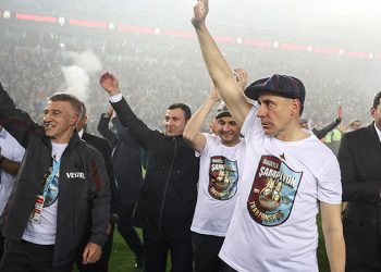 Şampiyon Trabzonspor kupasına kavuşuyor