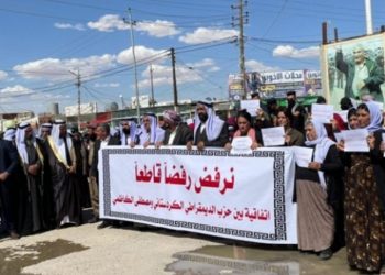 Şengal’de saldırılara karşı kitlesel yürüyüş