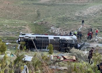 Şoför uyuya kaldı, Niğde’de öğrencileri taşıyan otobüs devrildi: 3 ölü, 41 yaralı