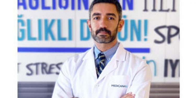 ‘Bel fıtığında mikrocerrahi yöntemi ile kısa sürede ayağa kalkabilirsiniz’