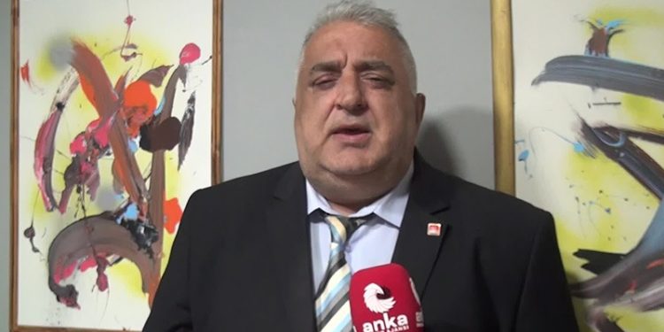 ‘Konutta faizin düşürülmesi büyük müteahhitlere yarayan bir olay’