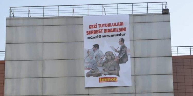 ‘Tanıdık’ savcıdan, Gezi davası pankartına ‘suçu ve suçluyu övme’ soruşturması