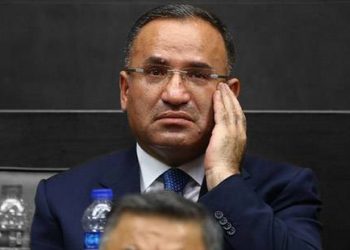 ‘Tweet atmak değil, yazılanlar suç’ diyen Bozdağ’a: Gülünçsün sayın Bakan