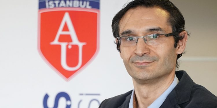 “Faizi sabit tutma kararı, döviz ve enflasyon kontrolünü zorlaştıracak"