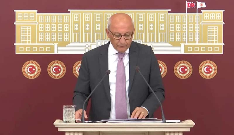 Çakırözer: ‘Rum lideri Anastasiadis’in NATO yemeğine Türkiye’nin onayıyla katılması kabul edilemez’