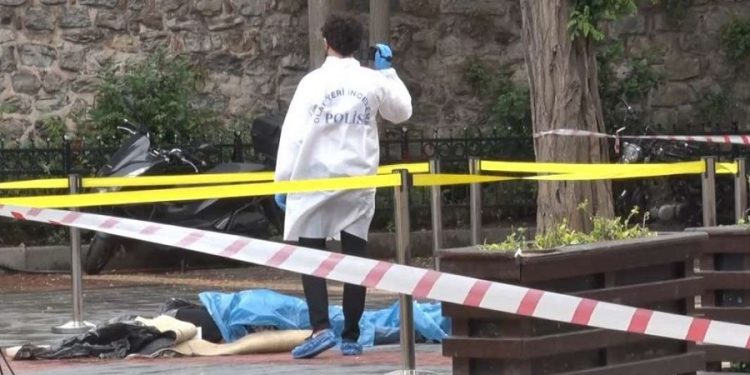 23 yaşındaki stajyer avukat Galata Kulesi’nden atladı