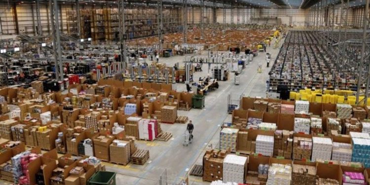 24 maddelik pakette iki düzenleme: Fiyatları etkileme ve stokçuluk cezaları artırılıyor