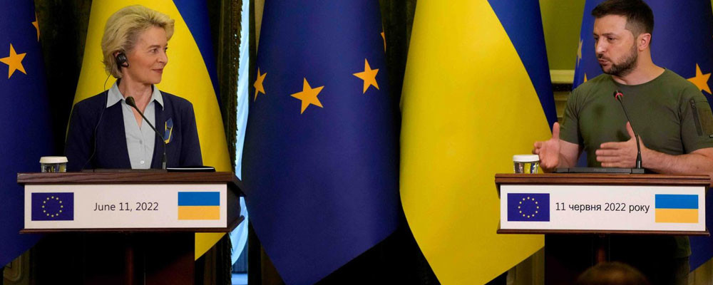 AB Komisyonu'ndan Ukrayna için "aday statüsü" tavsiyesi