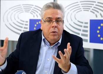 AB Türkiye raportörü Amor: HDP kapatılırsa AB’ye katılım süreci sonlanabilir