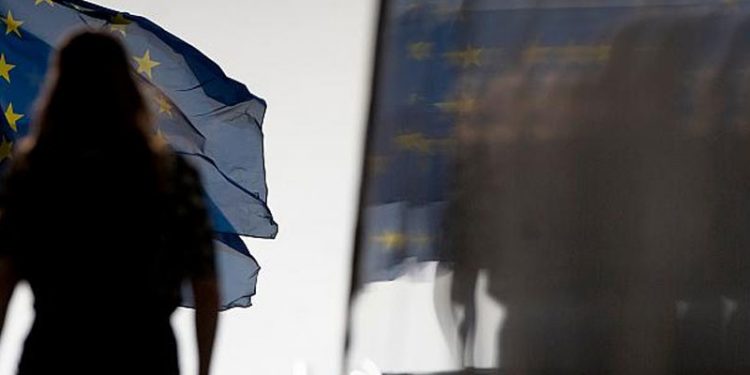 AB yetkilileri 'insanca yaşam standardı' sağlayacak asgari ücret kuralları üzerinde uzlaştı