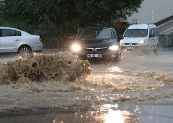 ABB’den yeni açıklama: ‘Yağışların yarın da gün boyu sürmesi beklenmektedir’