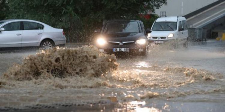 ABB’den yeni açıklama: ‘Yağışların yarın da gün boyu sürmesi beklenmektedir’